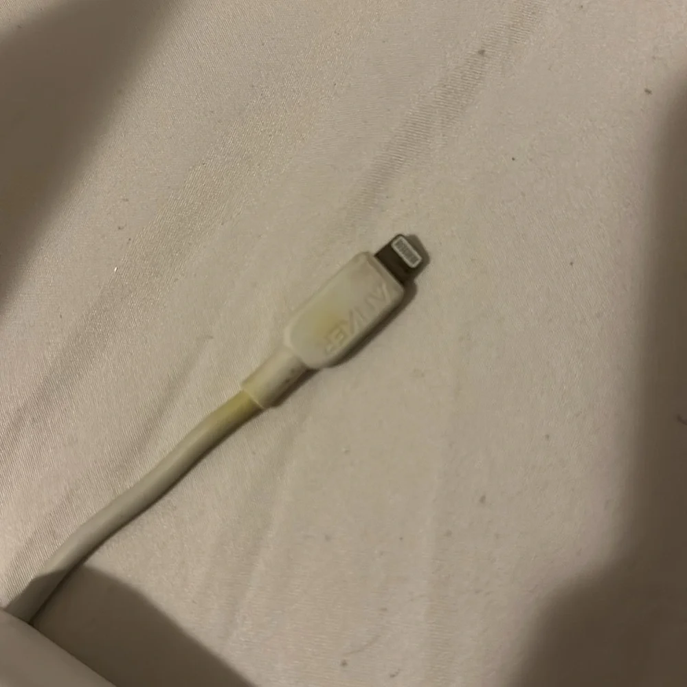 Belkin adapter and charger